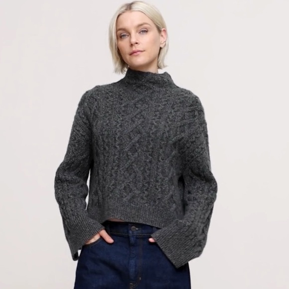 NWOT Banana Republic Cashmere Cable-Knit Sweater With Vented Back, S - Picture 4 of 7